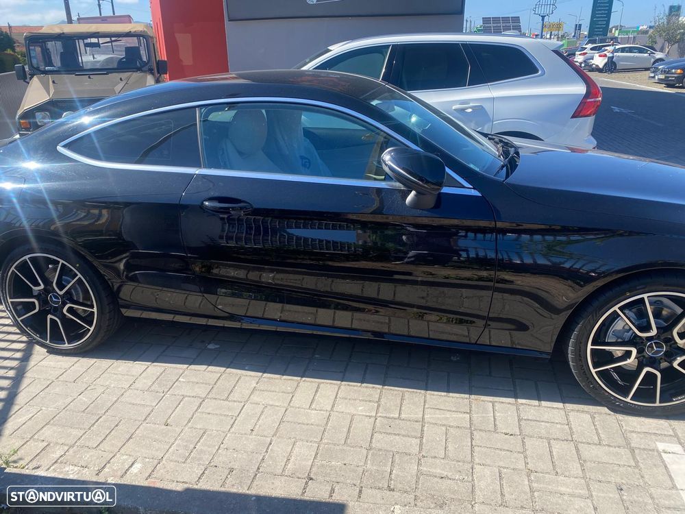 Mercedes-Benz C 200 - 12