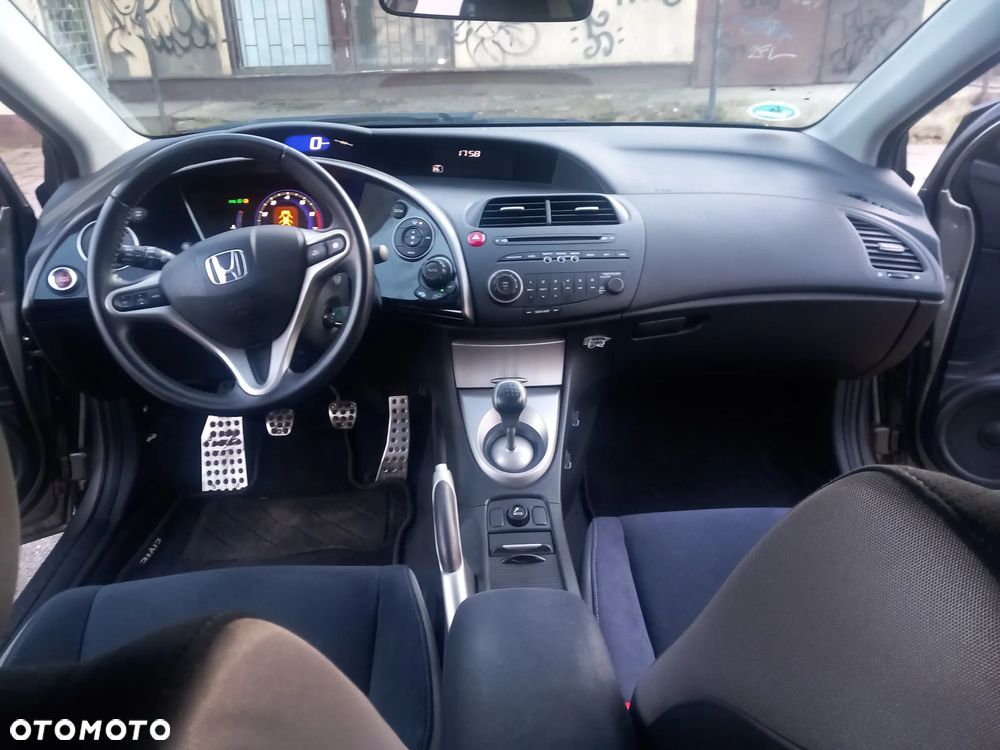 Honda Civic 1.4 i-VTEC Comfort - 21