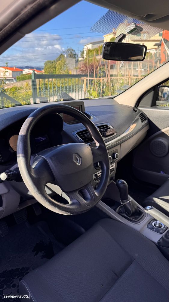 Renault Mégane 1.5 dCi Confort - 4