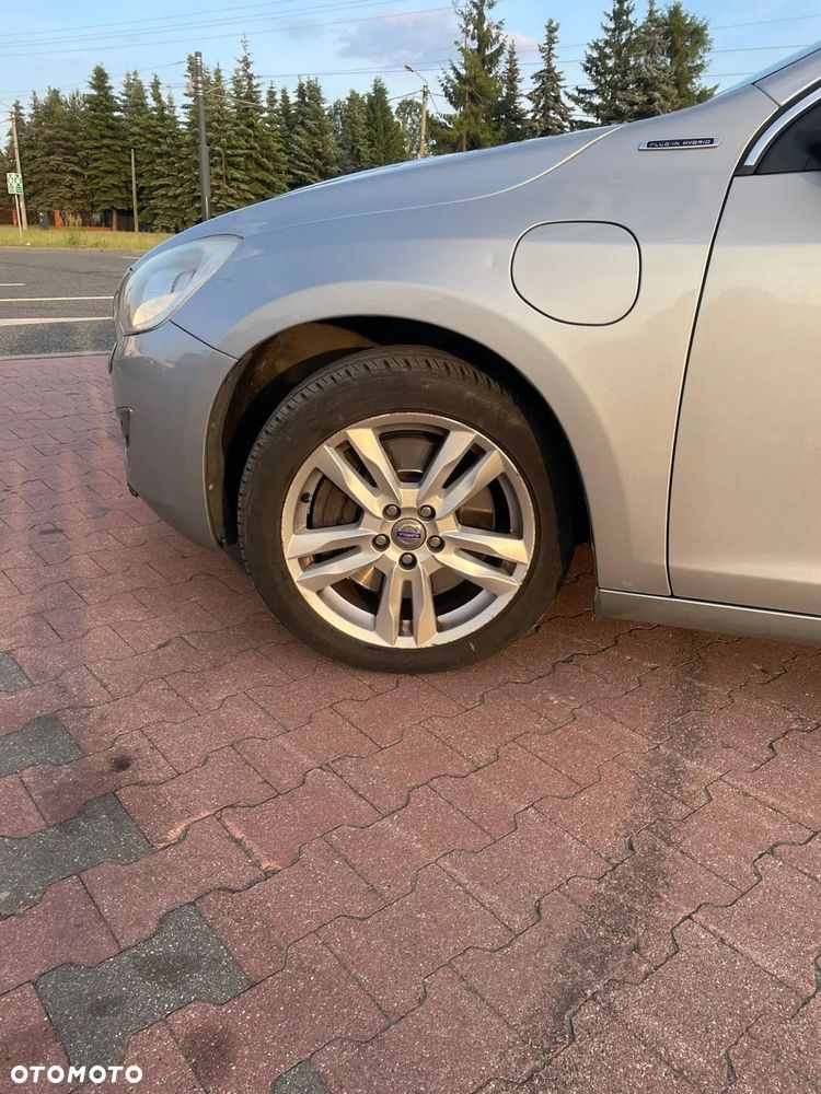 Volvo V60 D5 AWD R-Design Summum - 4