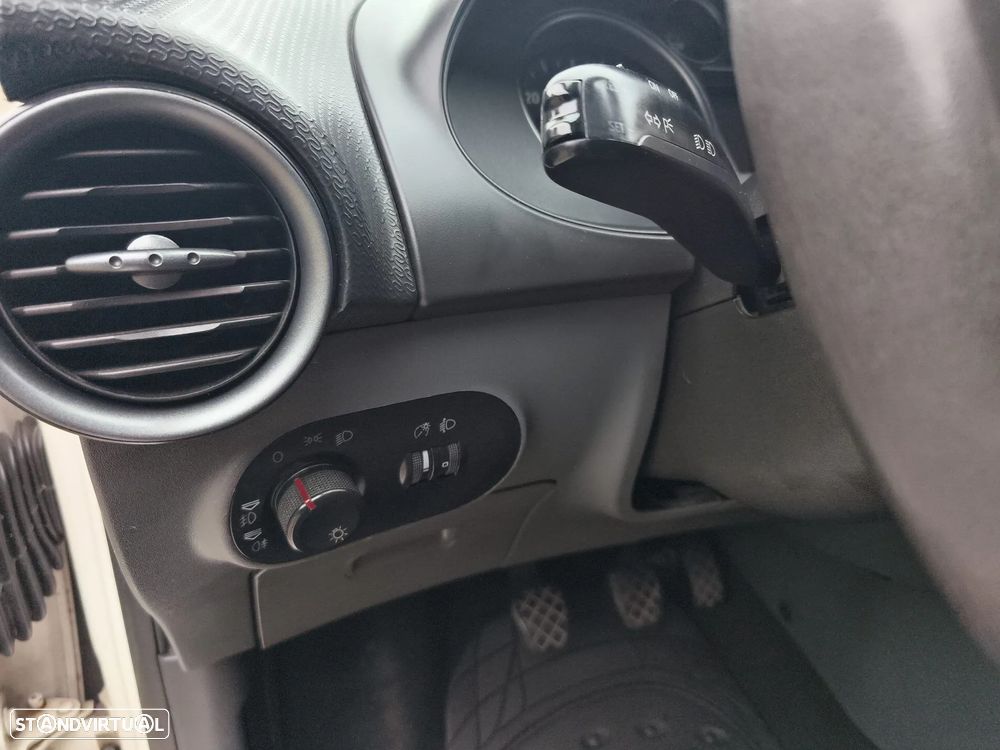 SEAT Ibiza 1.4 TDI Reference - 19