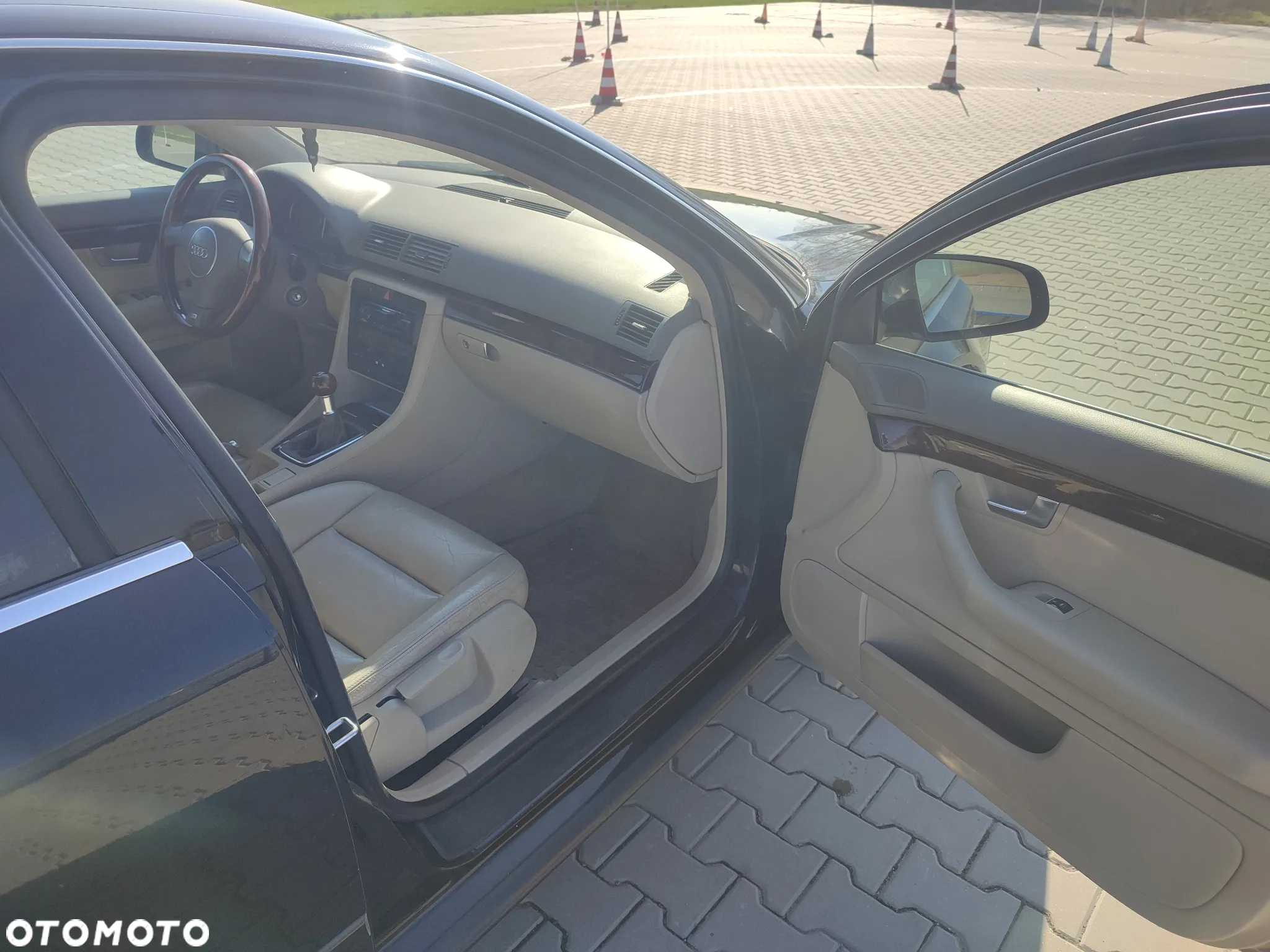 Audi A4 3.0 - 12