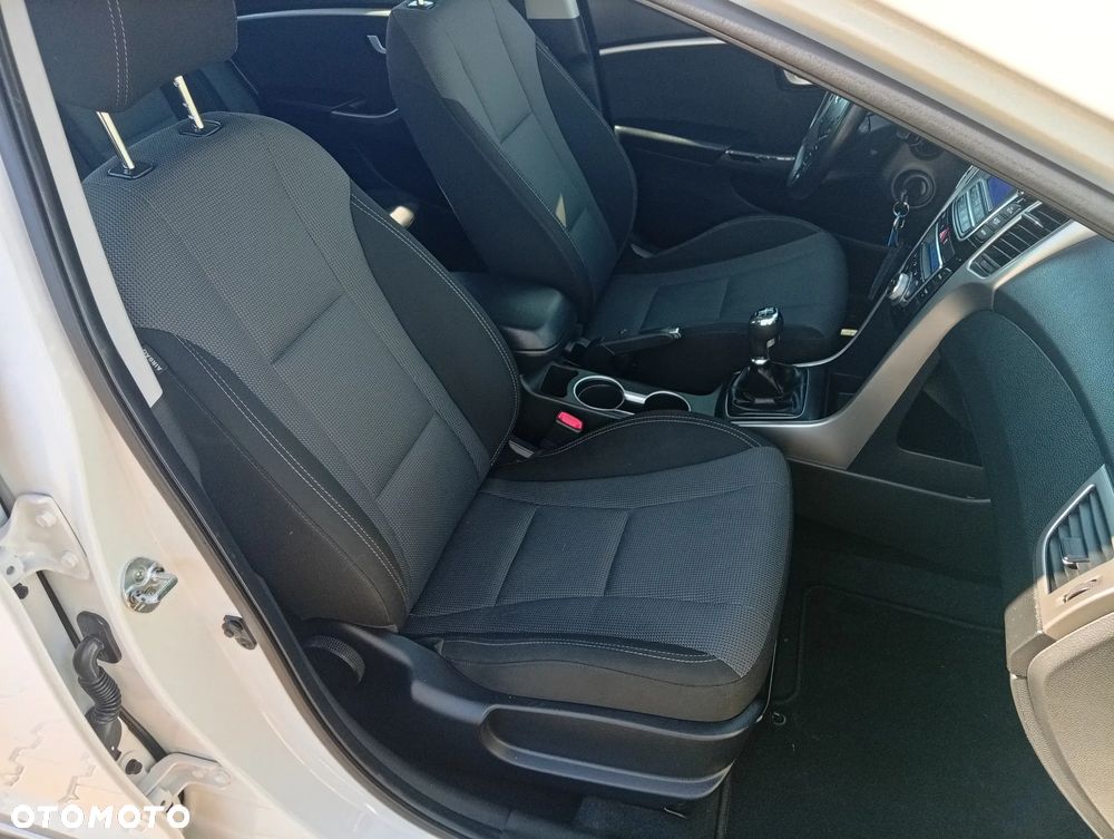 Hyundai i30 1.4 Blue Comfort - 31