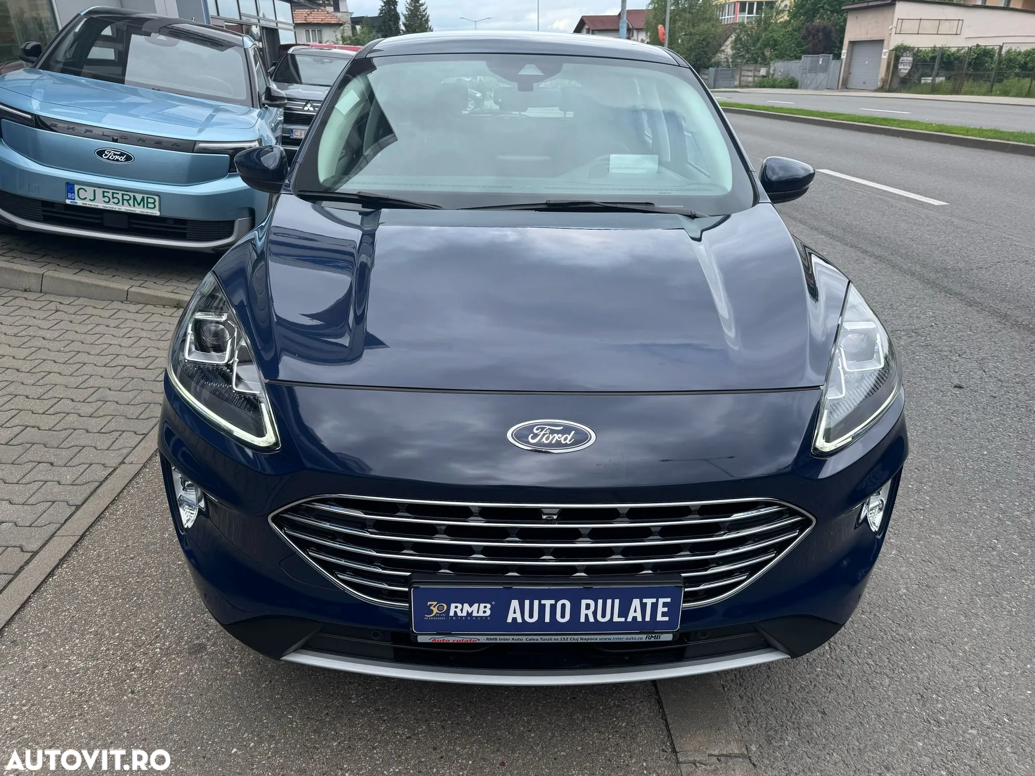 Ford Kuga 2.0 EcoBlue A8 AWD Titanium - 4