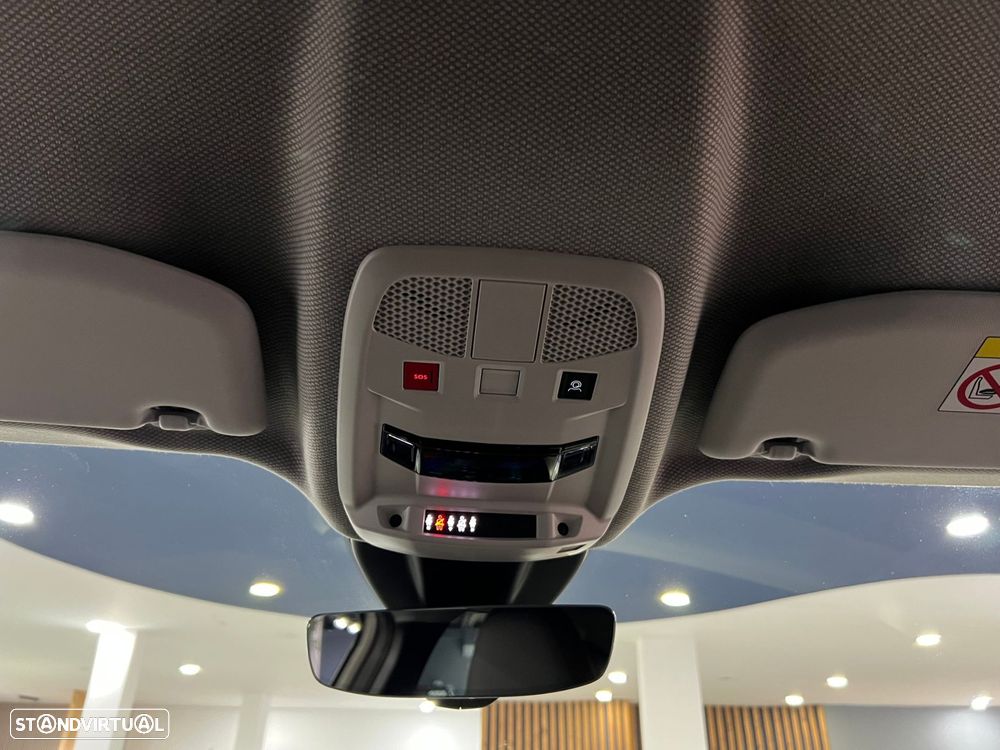 Jeep Avenger 1.2 GSE T3 Summit - 30