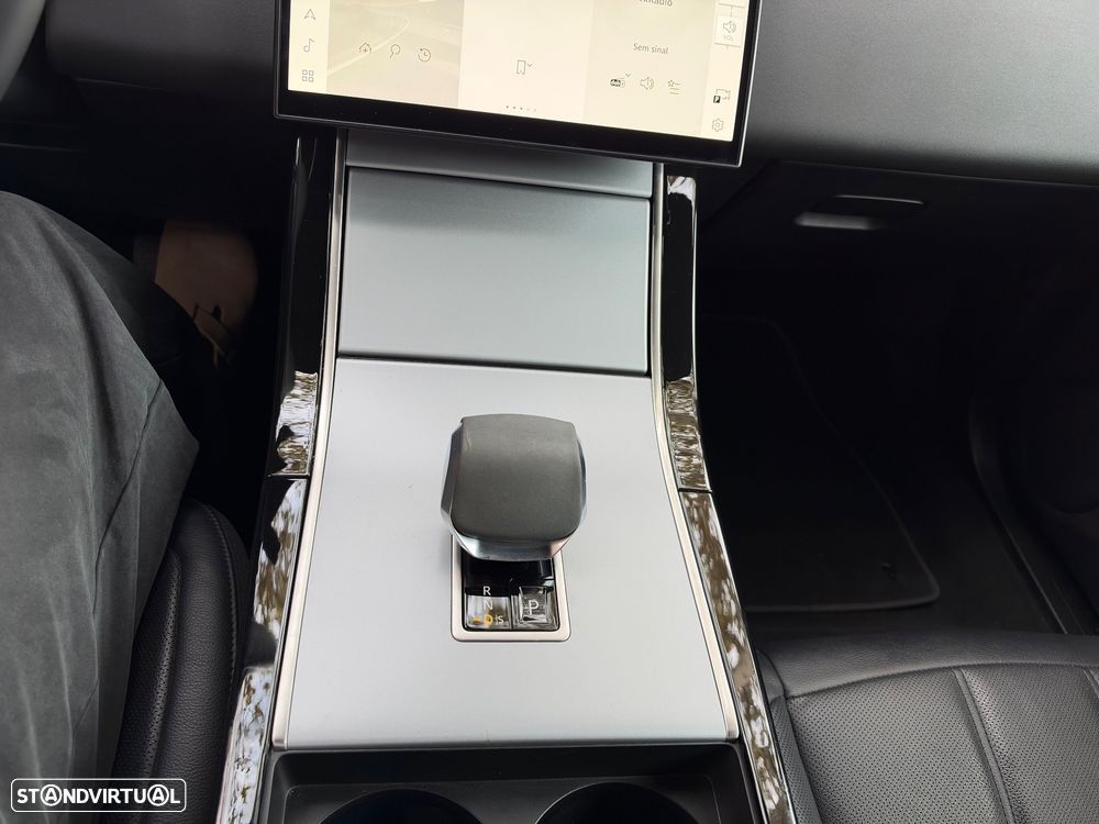 Land Rover Range Rover Evoque - 16