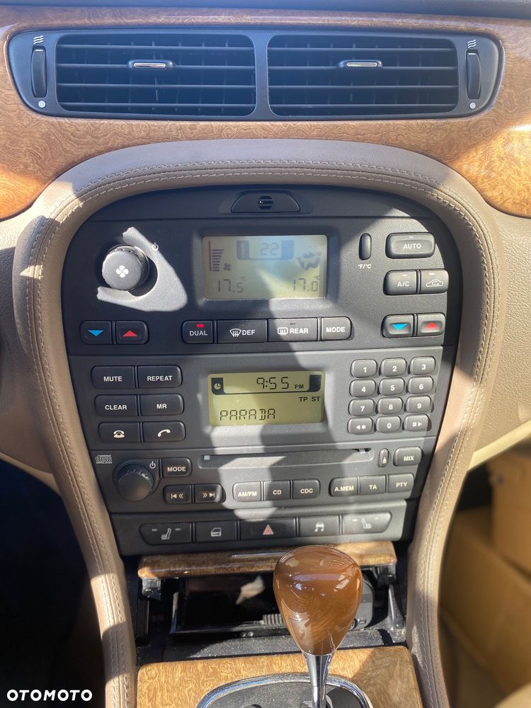 Jaguar S-Type 3.0 V6 Executive - 23