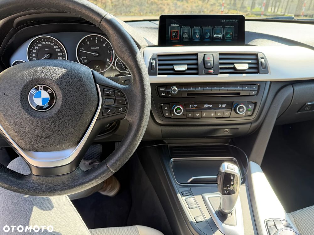 BMW Seria 4 420d xDrive Advantage - 11