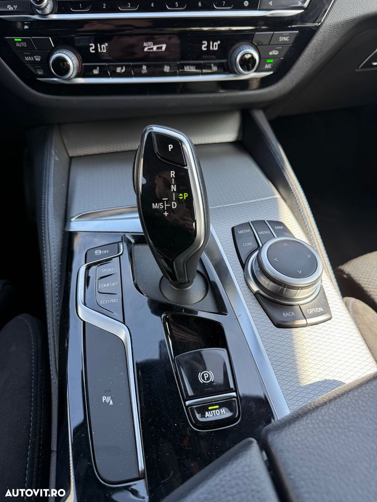 BMW Seria 5 520d Aut. M Sport Edition - 19
