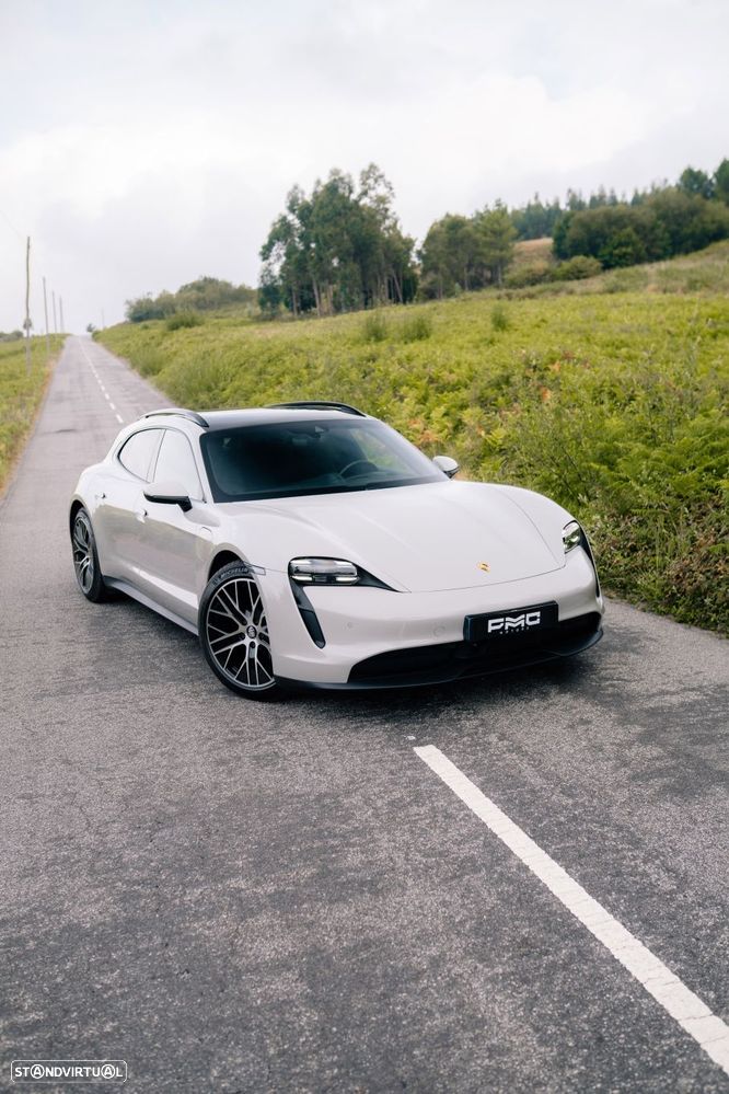 Porsche Taycan Sport Turismo - 40