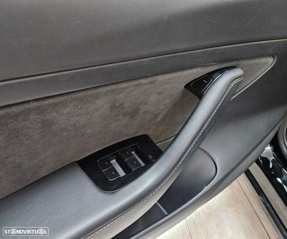 Tesla Model 3 Standard RWD Plus - 25