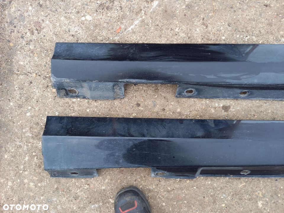 Listwa progowa prawa i lewa Mercedes w204 Avangarde Sedan 07' kod C040 - 5