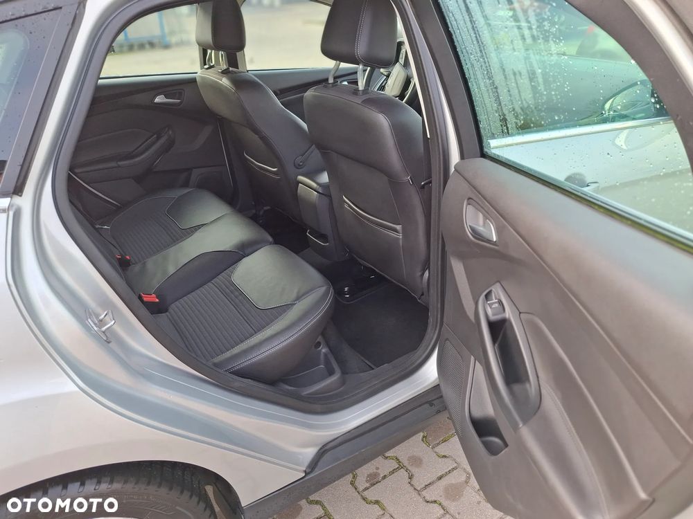 Ford Focus 1.5 EcoBoost STart-Stopp-System TITANIUM - 19