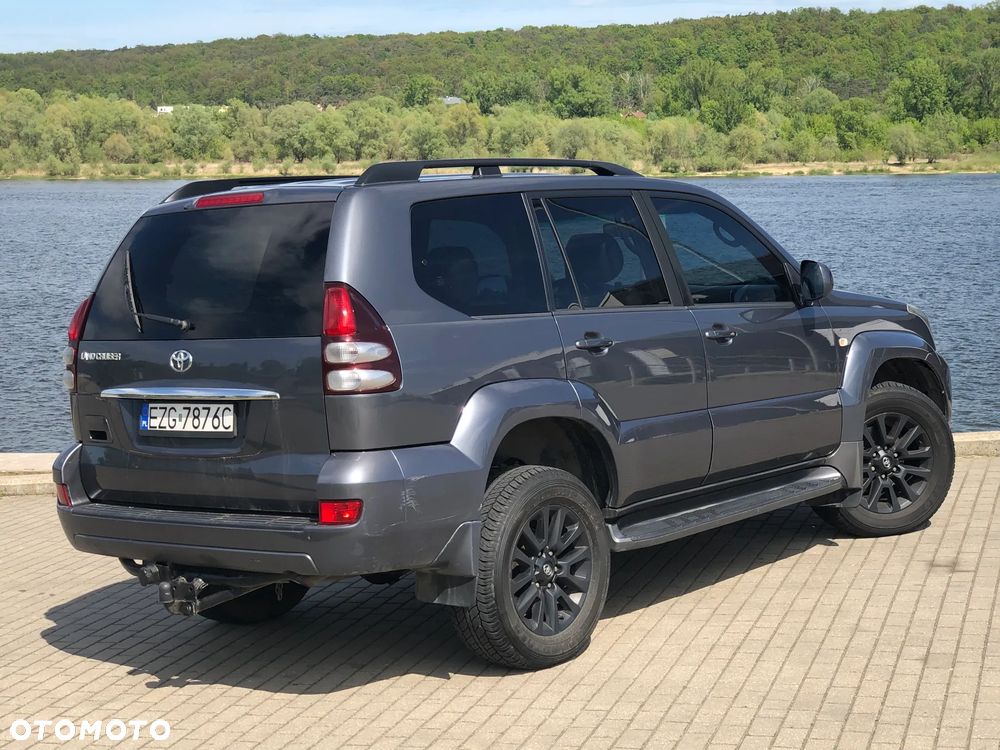 Toyota Land Cruiser - 21