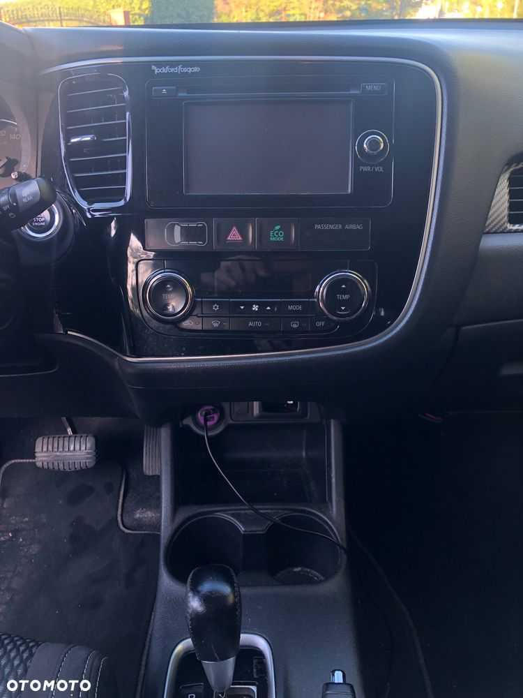 Mitsubishi Outlander ver-2-0-intense-plus-4wd-cvt - 19