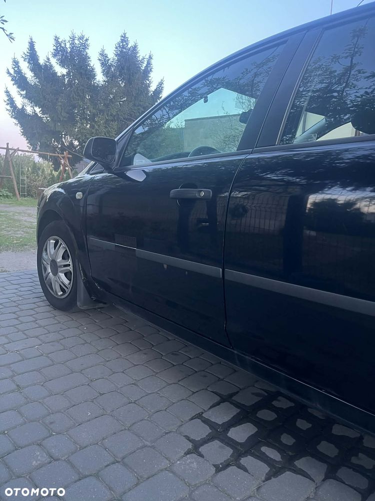 Ford Focus 1.6 Ambiente - 3