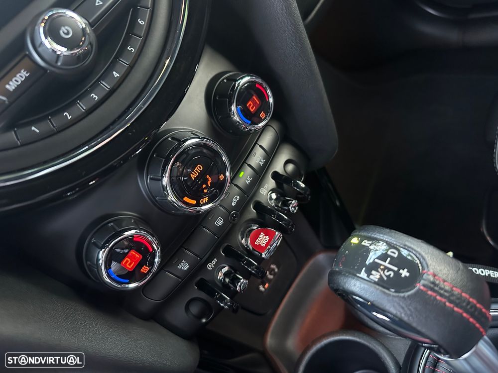 MINI 3 Portas John Cooper Works Auto Desportiva - 24