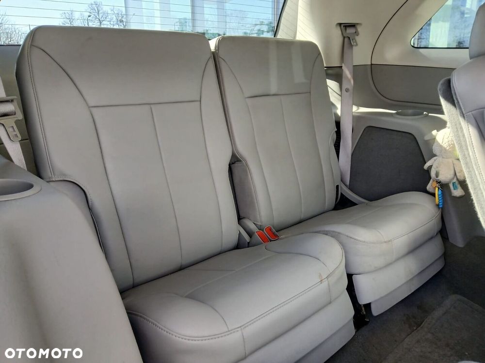 Chrysler Pacifica - 9
