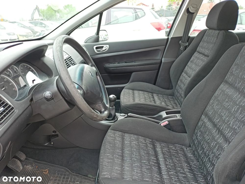 Peugeot 307 - 8