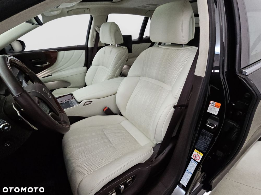 Lexus LS - 14