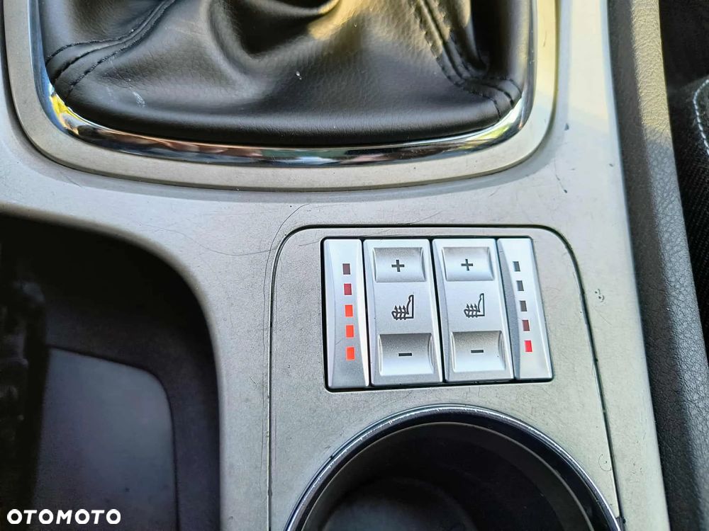 Ford Mondeo 1.6 Ghia - 12