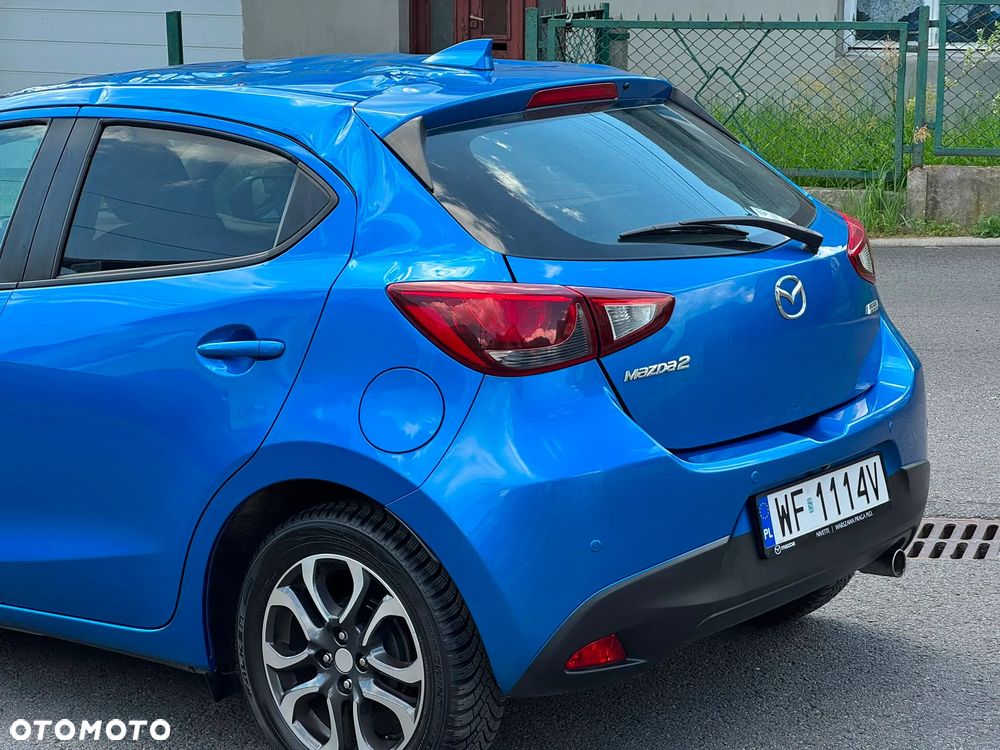 Mazda 2 - 25