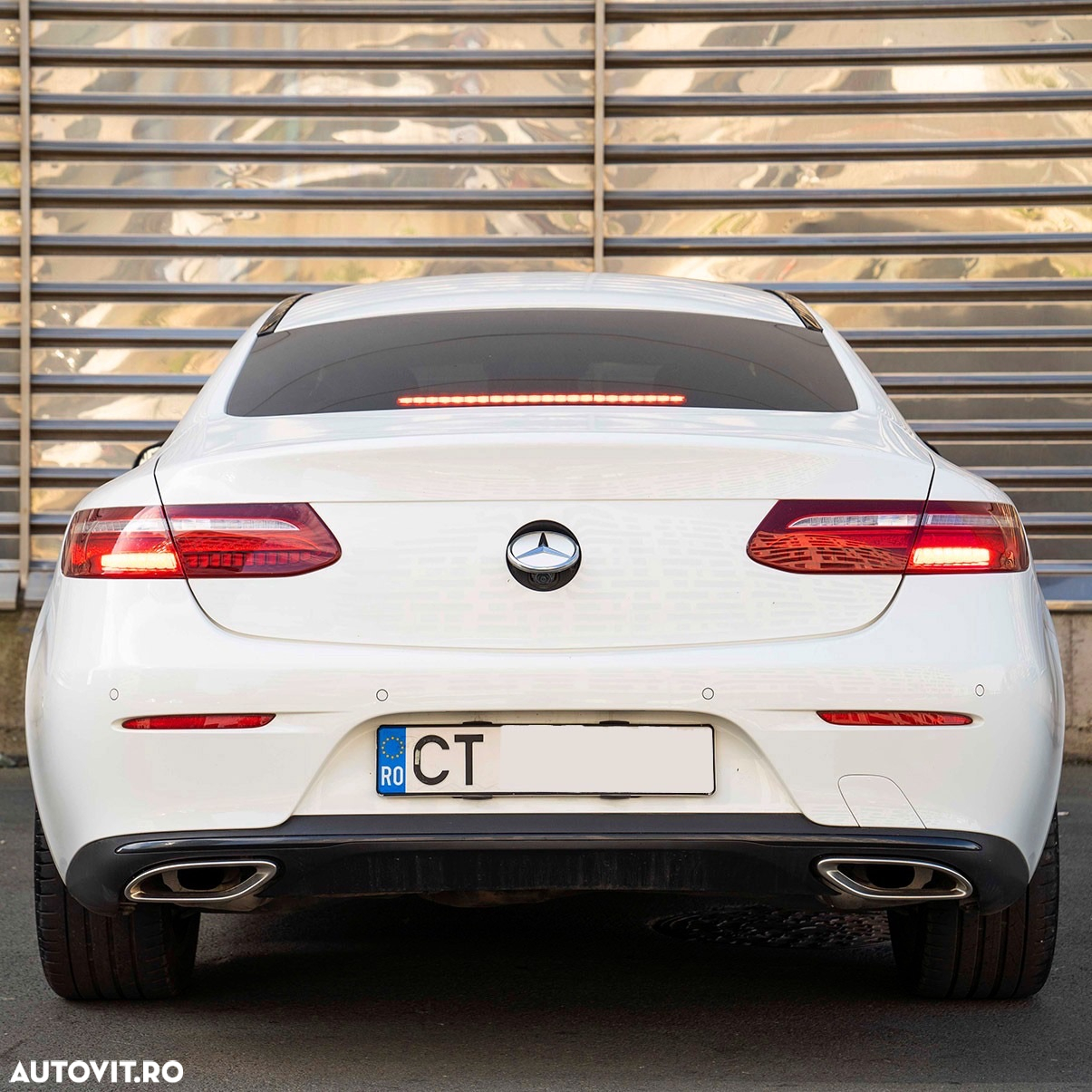 Mercedes-Benz E 400 4Matic Coupe 9G-TRONIC Avantgarde - 6