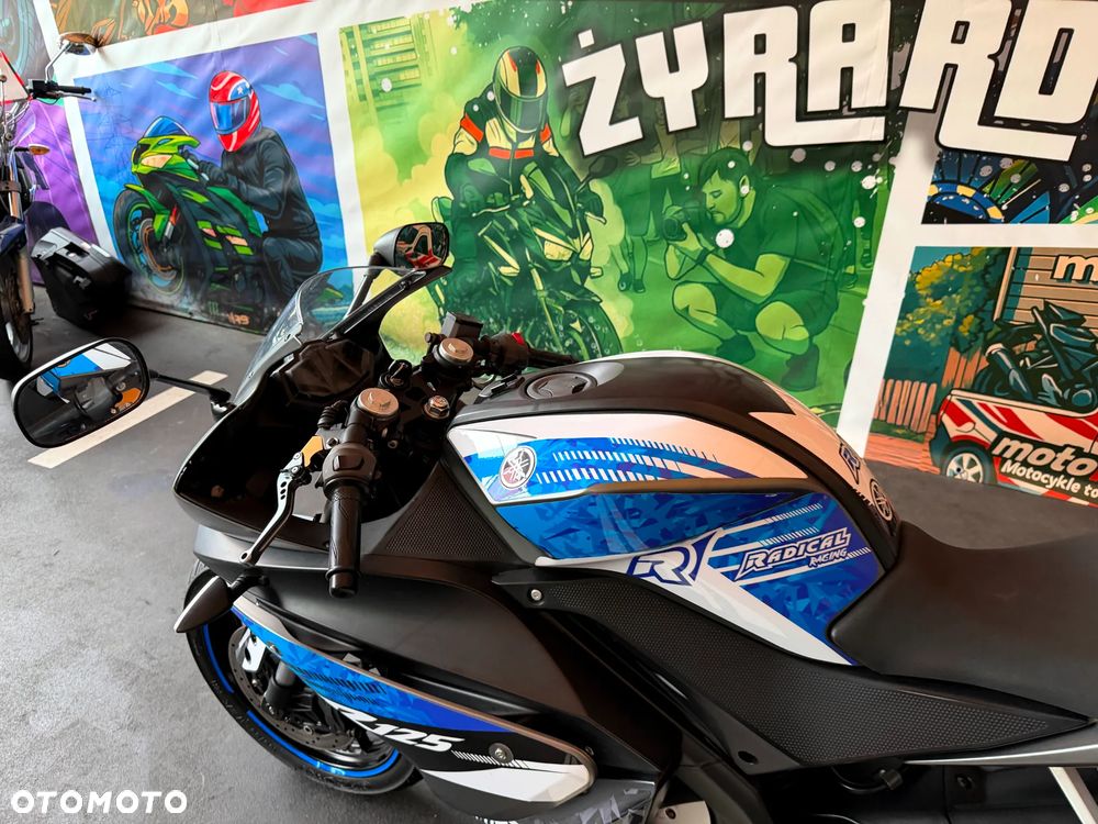 Yamaha YZF - 20