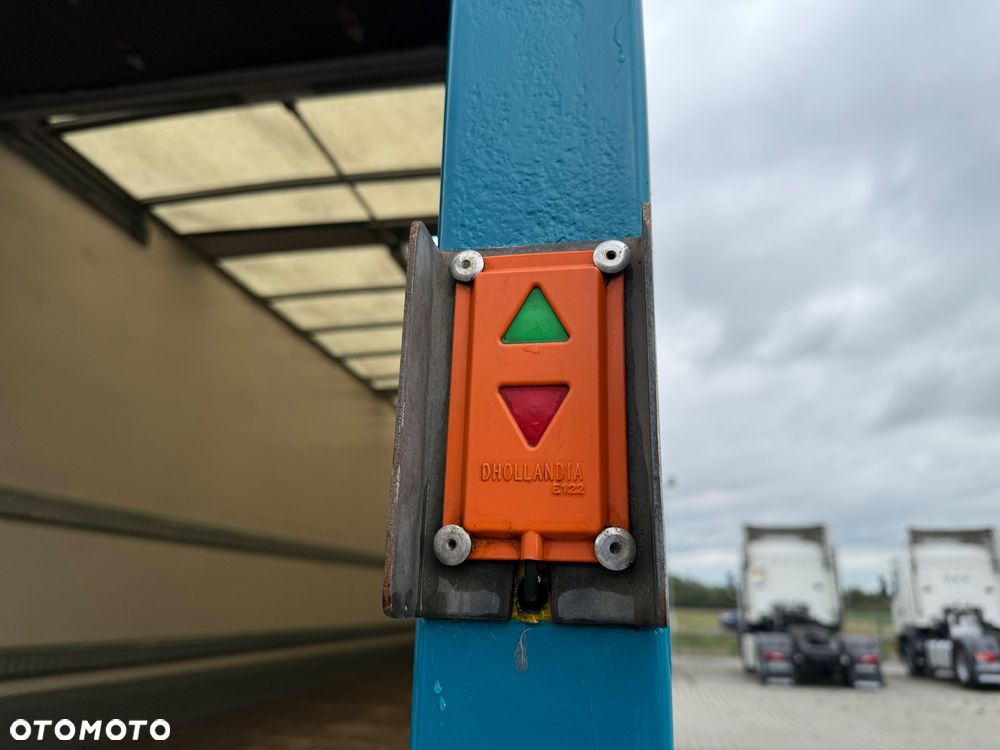 Renault D12 / 220 KM / WINDA / KONTENER 8,30M / ROLETA ELEKTRYCZNA / Z FRANCJI / STAN BDB / / / - 20