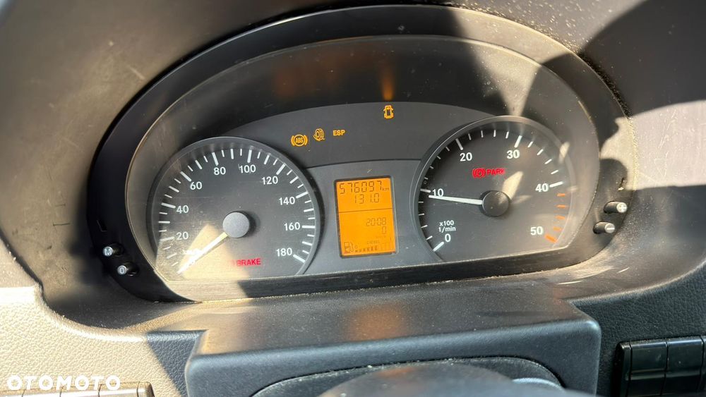 Mercedes-Benz Sprinter - 15