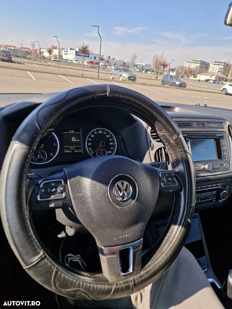 Volkswagen Tiguan 2.0 TDI DPF 4Motion Exclusive - 28