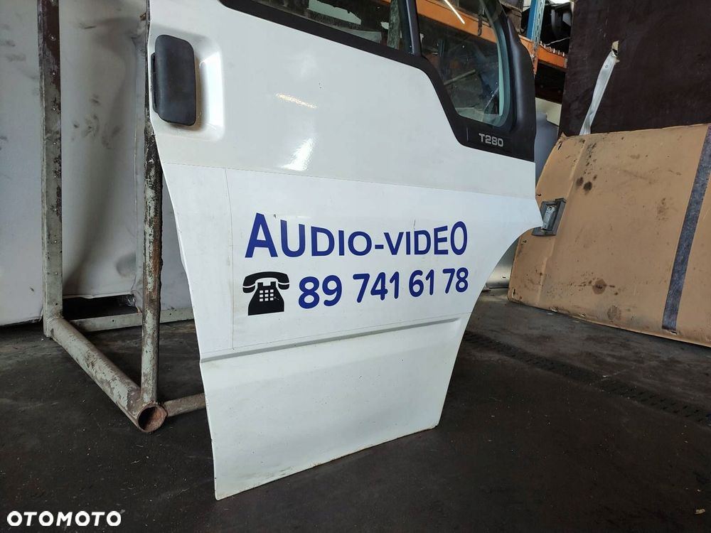 DRZWI KOMPLETNE PRAWY PRZÓD FORD TRANSIT V - 7