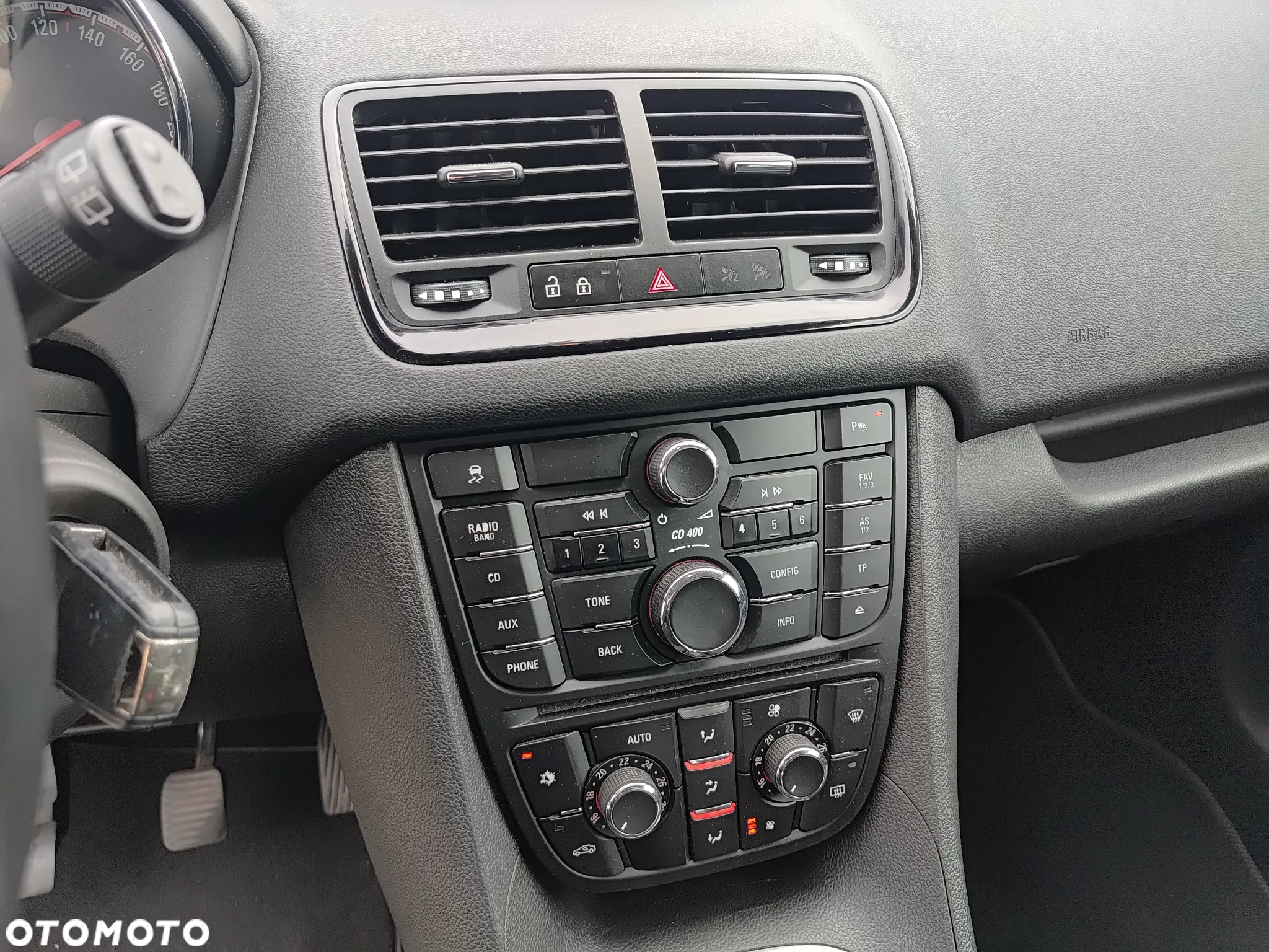Opel Meriva - 26
