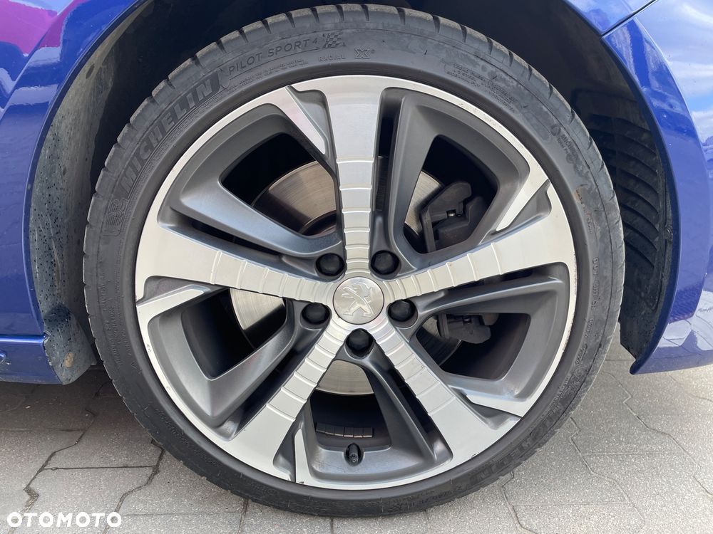 Peugeot 308 1.6 e-THP GT S&S - 19