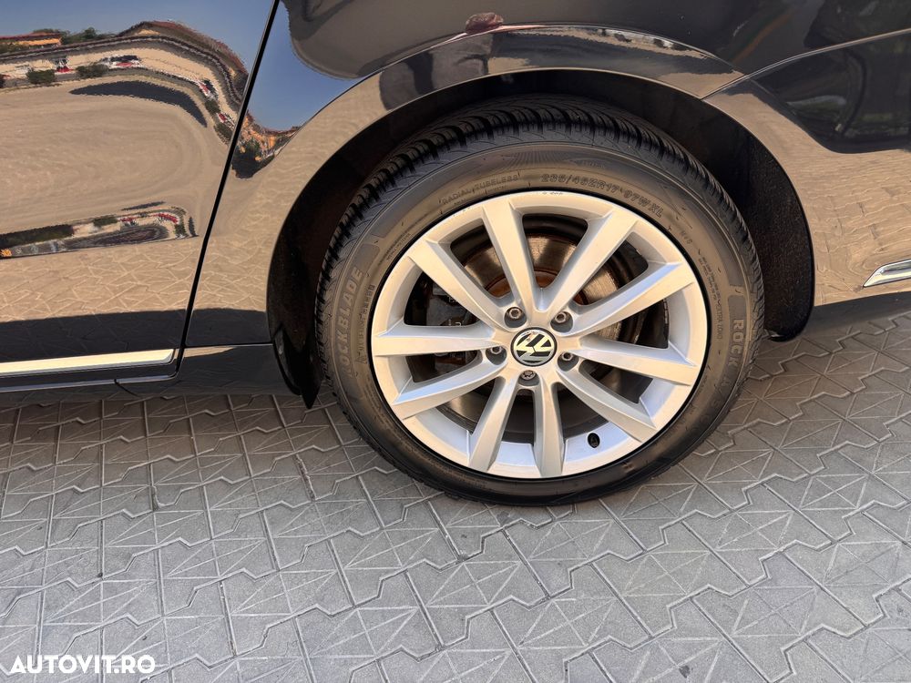 Volkswagen Passat 2.0 TDI BlueMotion Technology Highline - 24