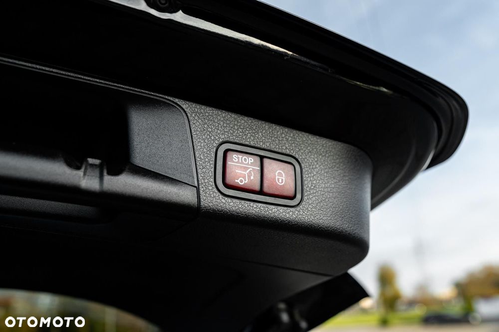 Mercedes-Benz GLB 220 d Progressive 8G-DCT - 30