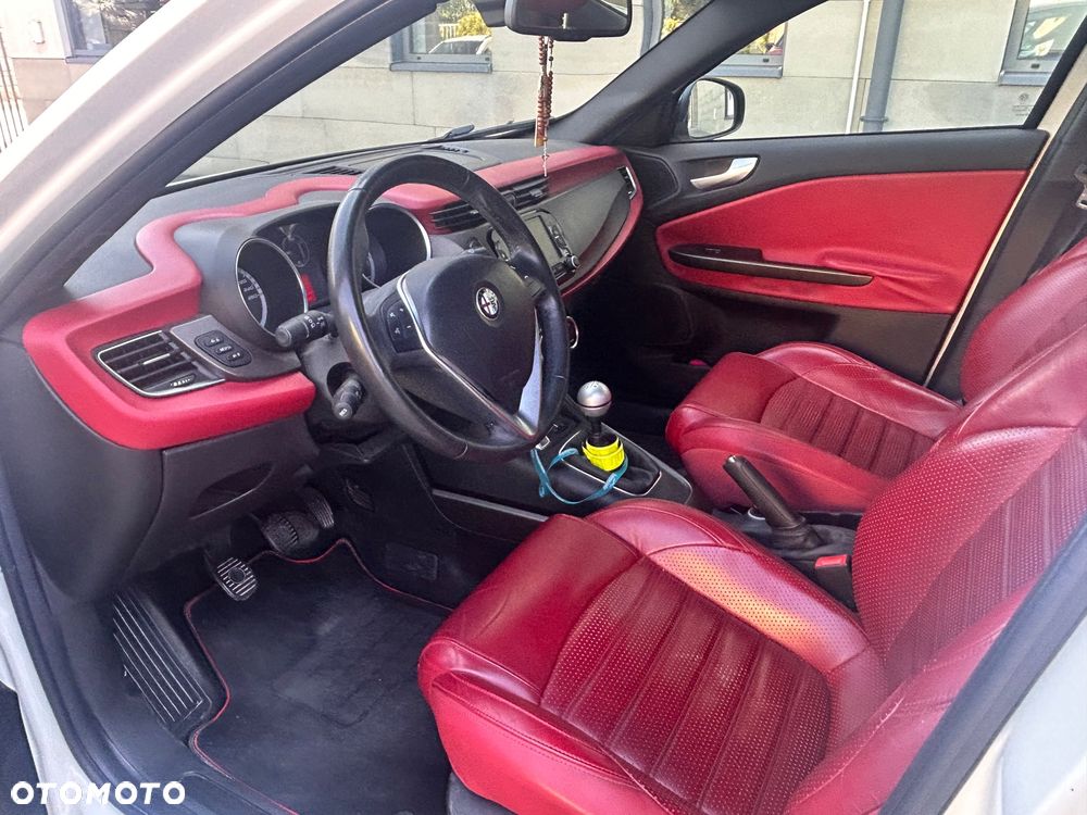 Alfa Romeo Giulietta 1.6 JTDM Sport - 8