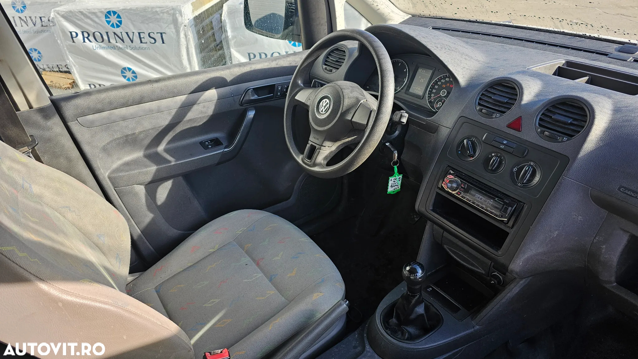 Volkswagen Caddy 1.6 TDi - 17