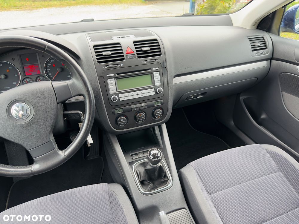 Volkswagen Jetta 1.9 TDI DPF Trendline - 17