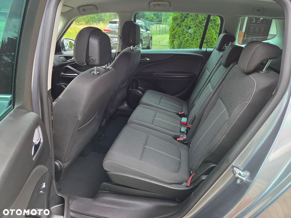 Opel Zafira 2.0 D (CDTI ecoFLEX) Start/Stop Innovation - 17