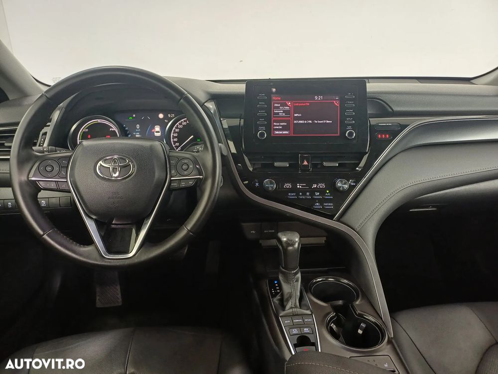 Toyota Camry 2.5 Hybrid Business - 6
