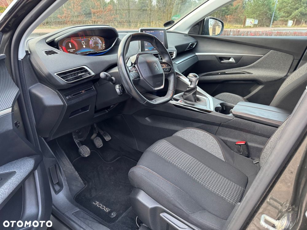 Peugeot 3008 PureTech 130 Stop & Start GPF Allure - 31