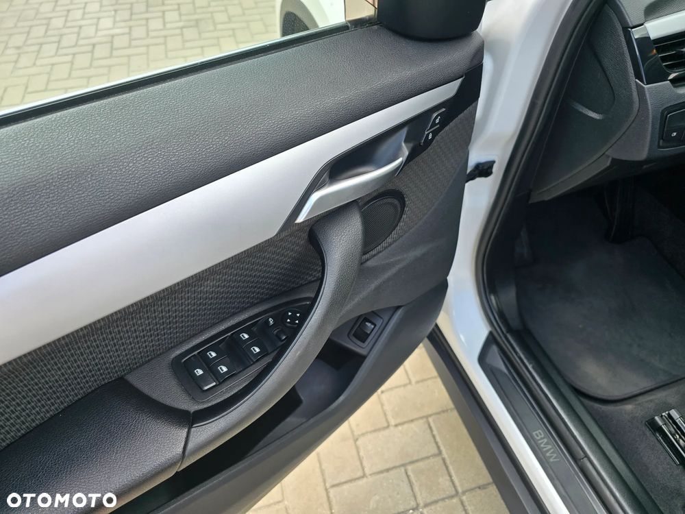 BMW X1 - 24