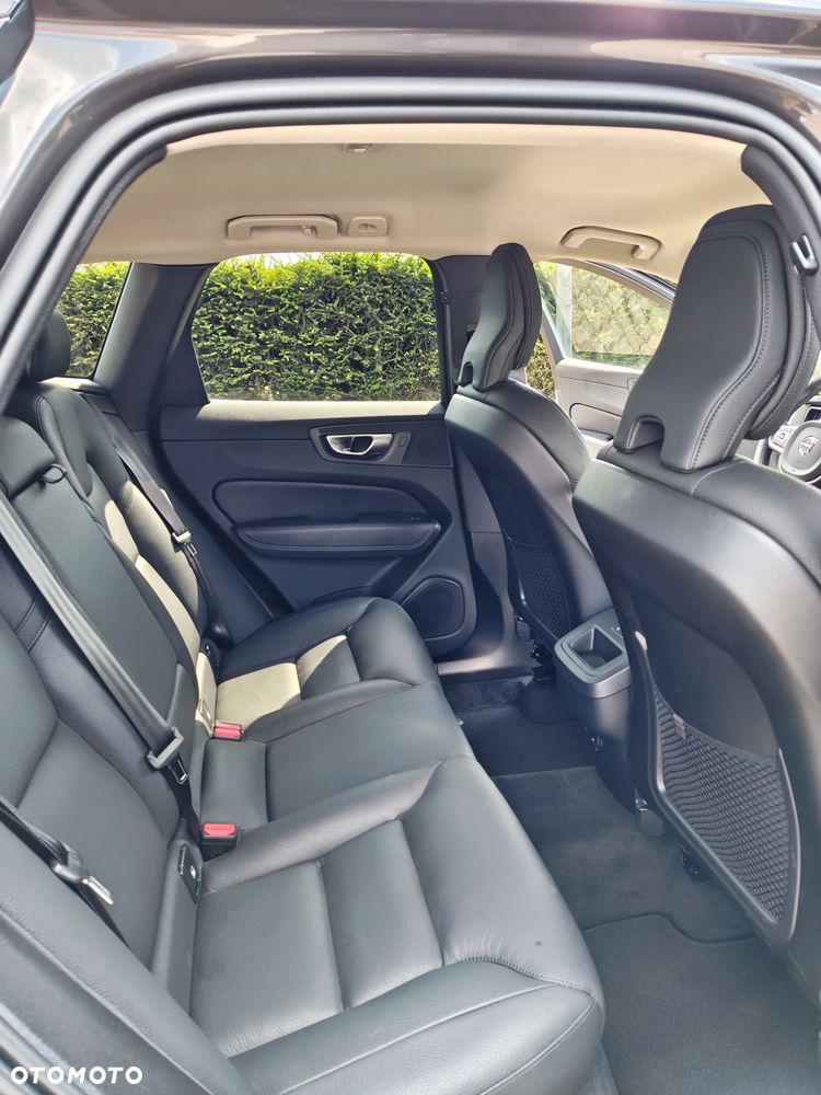 Volvo XC 60 - 8