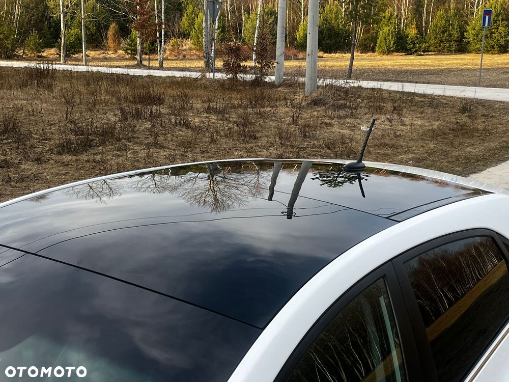 Hyundai i30 1.6 CRDi Fifa World Cup Edition - 30