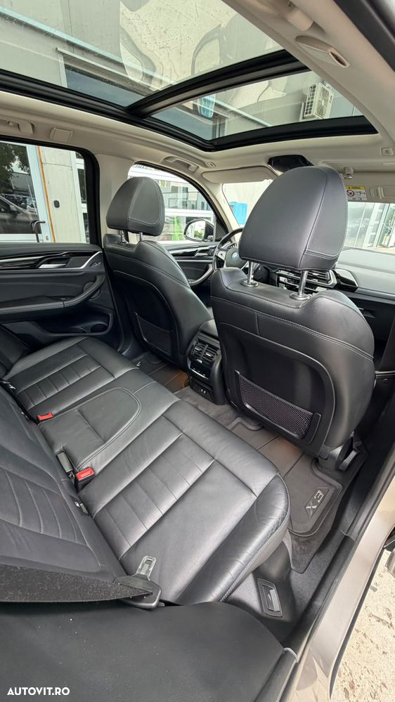 BMW iX3 Standard - 11