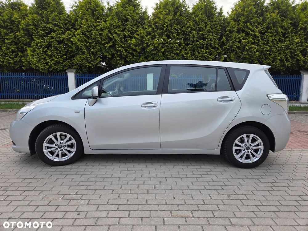 Toyota Verso 1.8 Prestige EU5 - 3