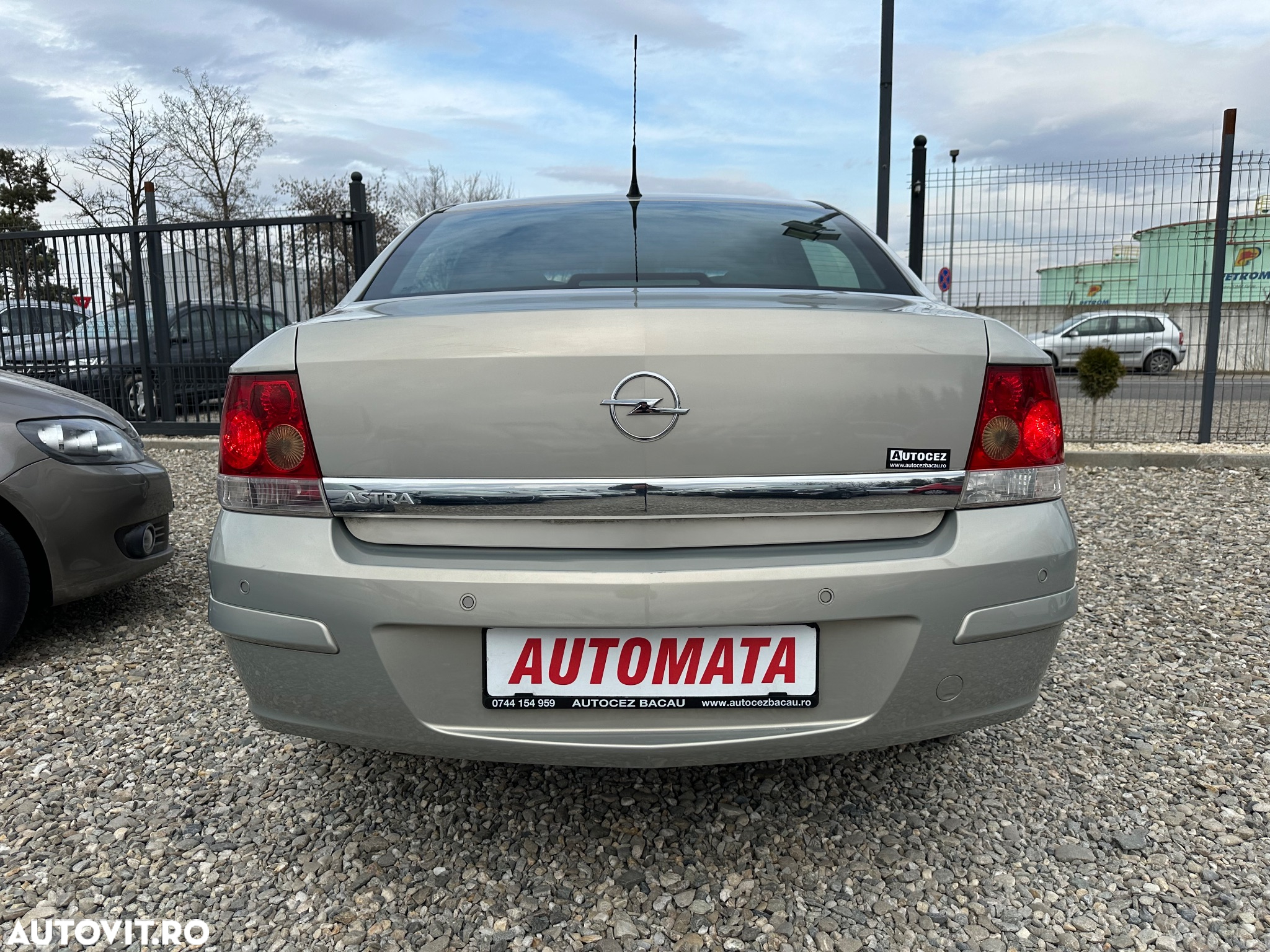 Opel Astra 1.6 Automatik Selection - 4