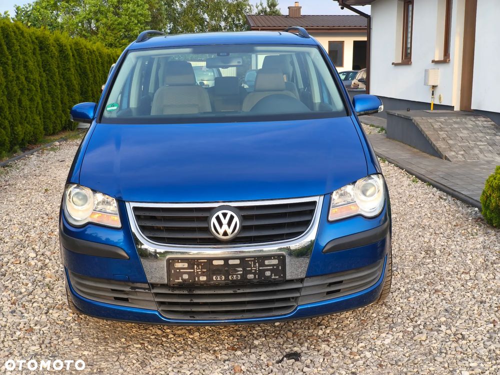 Volkswagen Touran - 2