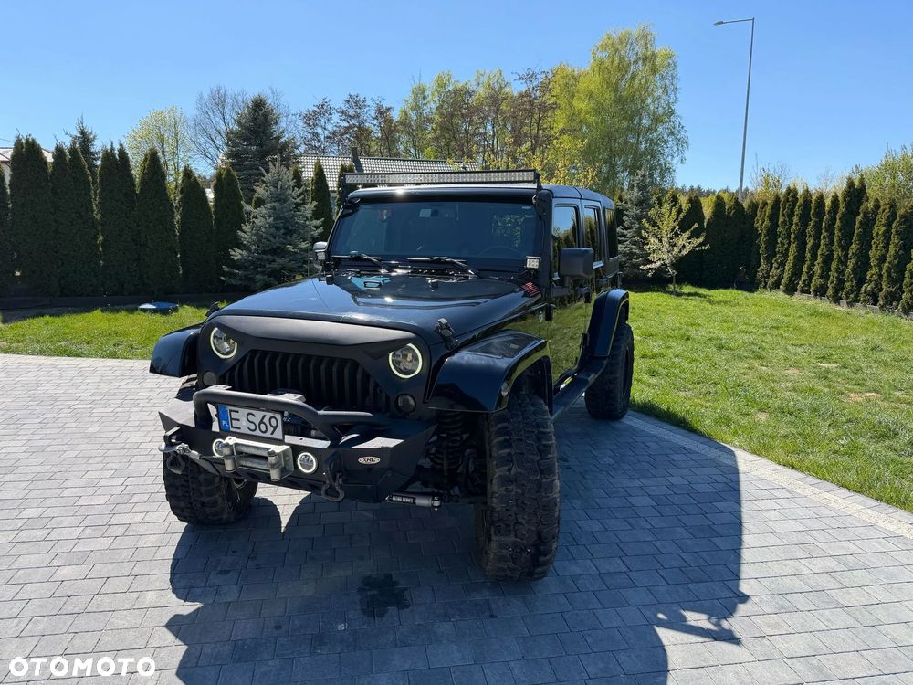 Jeep Wrangler - 1